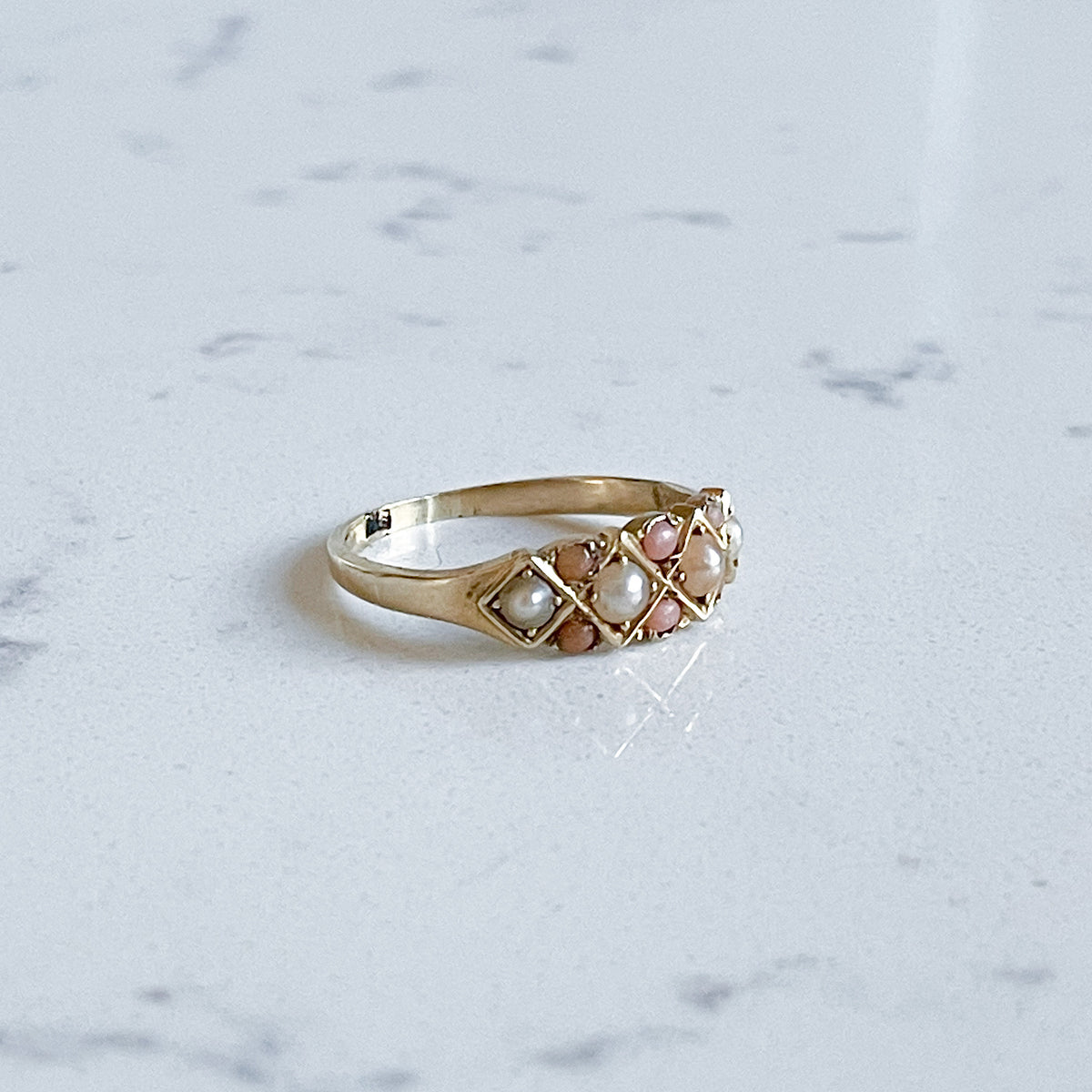 Antique 18K Gold Ring with Coral and Pearl